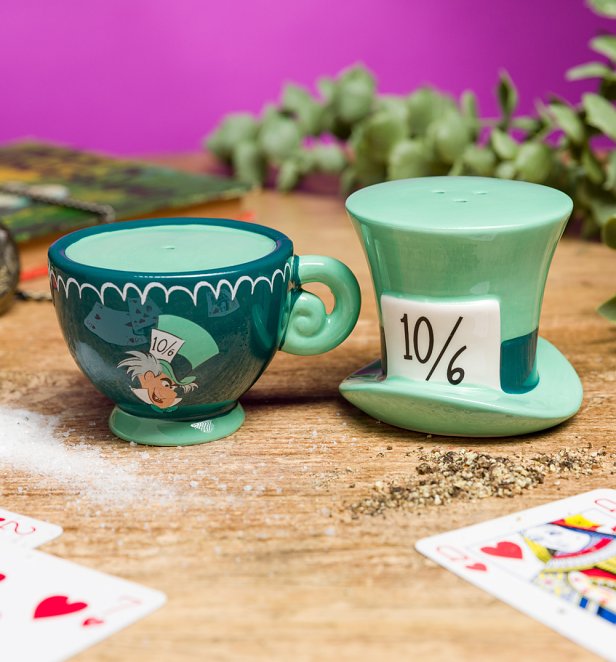 Disney Alice In Wonderland Mad Hatter Salt And Pepper Shakers Disney Alice In Wonderland Mad Hatter Salt And Pepper Shakers